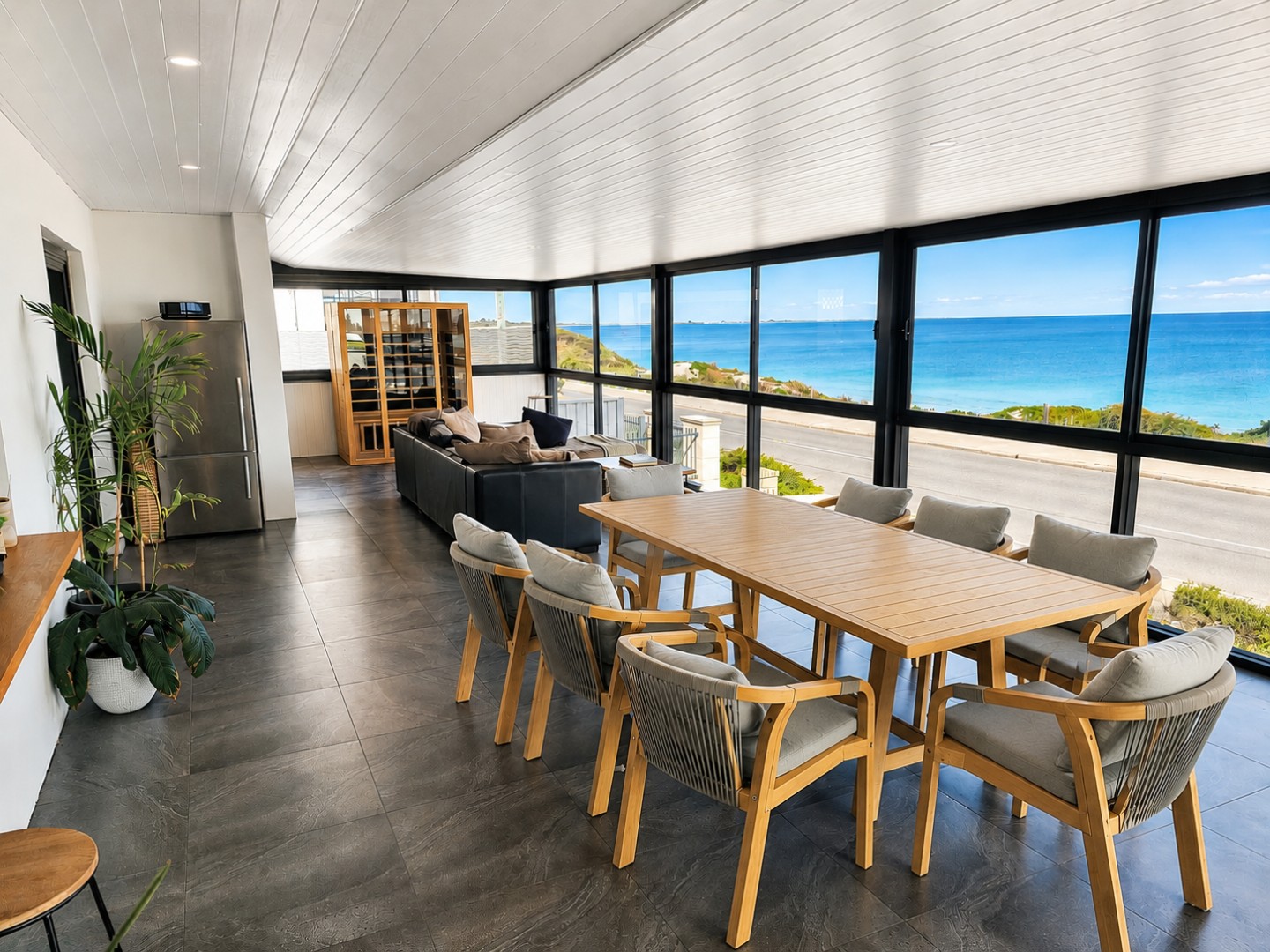The Bay House — Waikiki