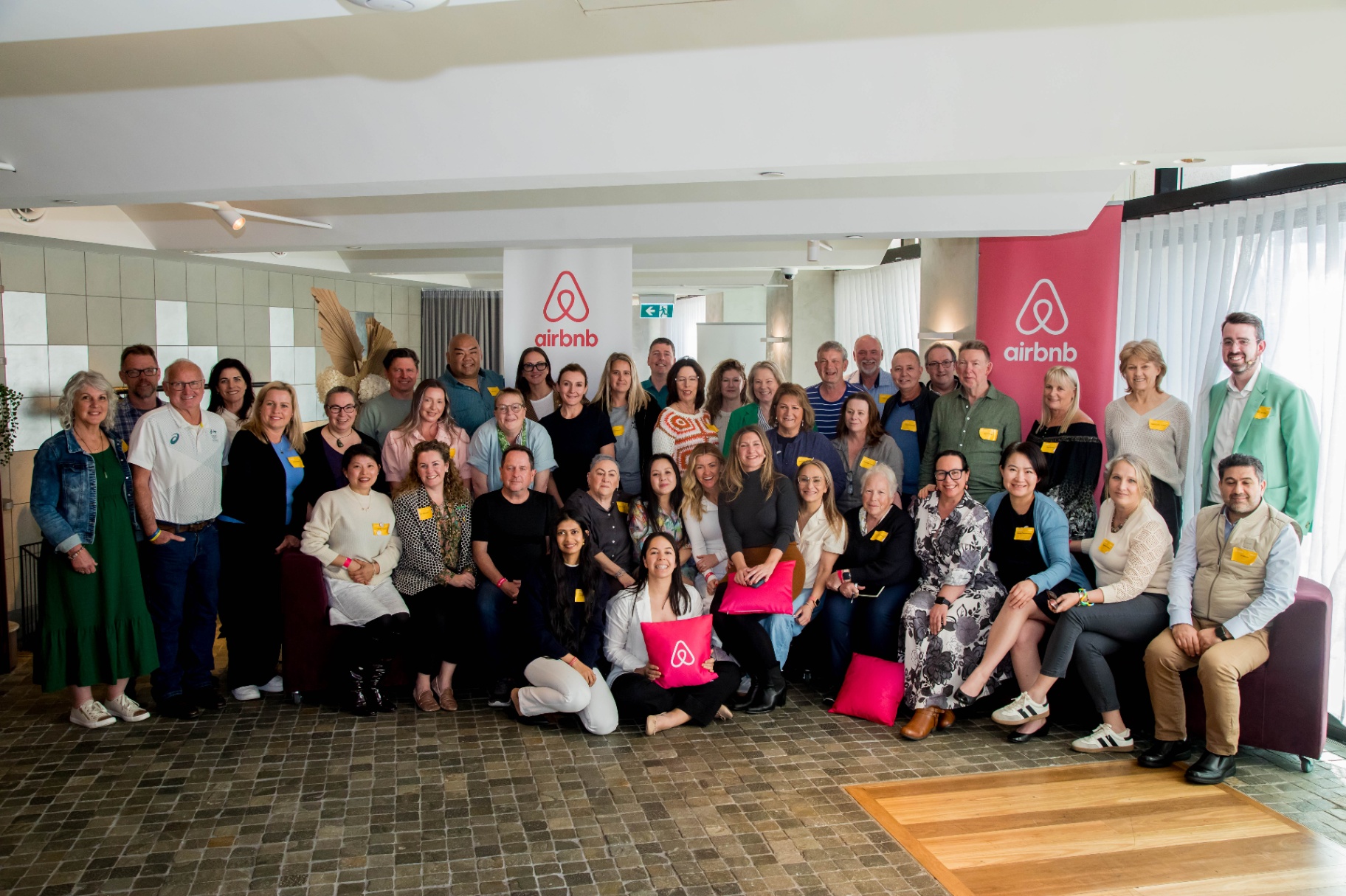 Airbnb Host Community